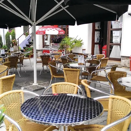 Three-bedroom Holiday In Stárkov